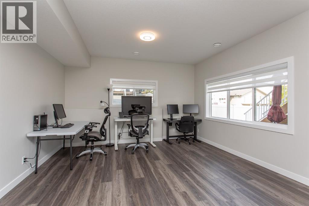 Listing photo – 18 Thorne Place, Red Deer