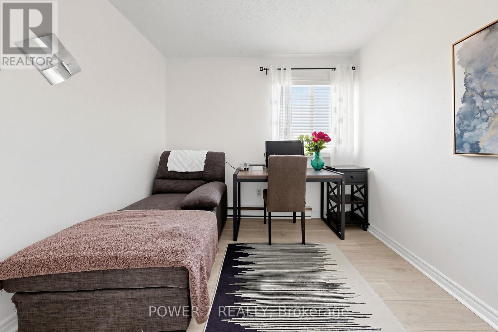 #146 311 MILESTONE CRESCENT - Image 32