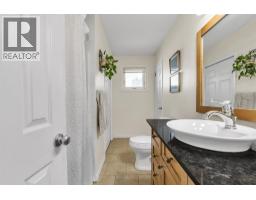 502 Maplewood Drive, Diamond Valley, AB T0L0H0 Photo 22