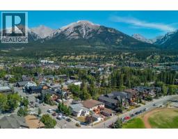 631 & 633 7th Street, Canmore, AB T1W2C2 Photo 11