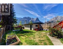 631 & 633 7th Street, Canmore, AB T1W2C2 Photo 20
