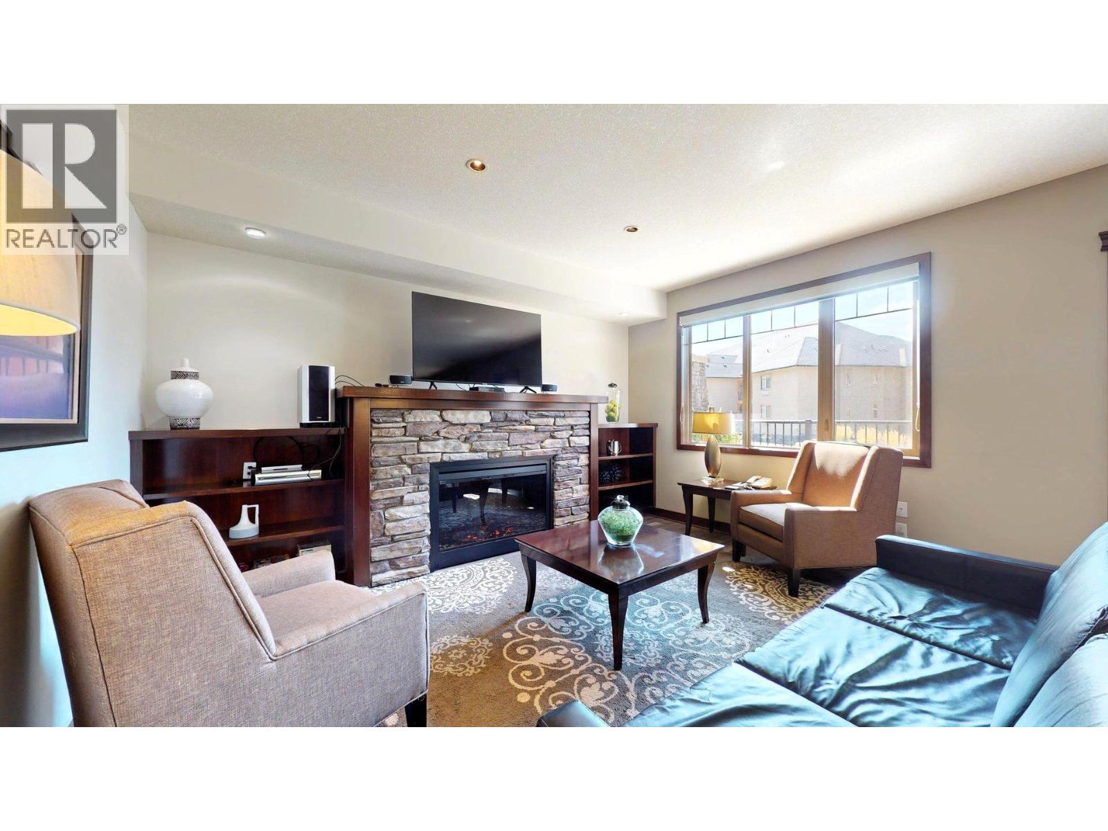 #713 E 700 BIGHORN Boulevard - 3