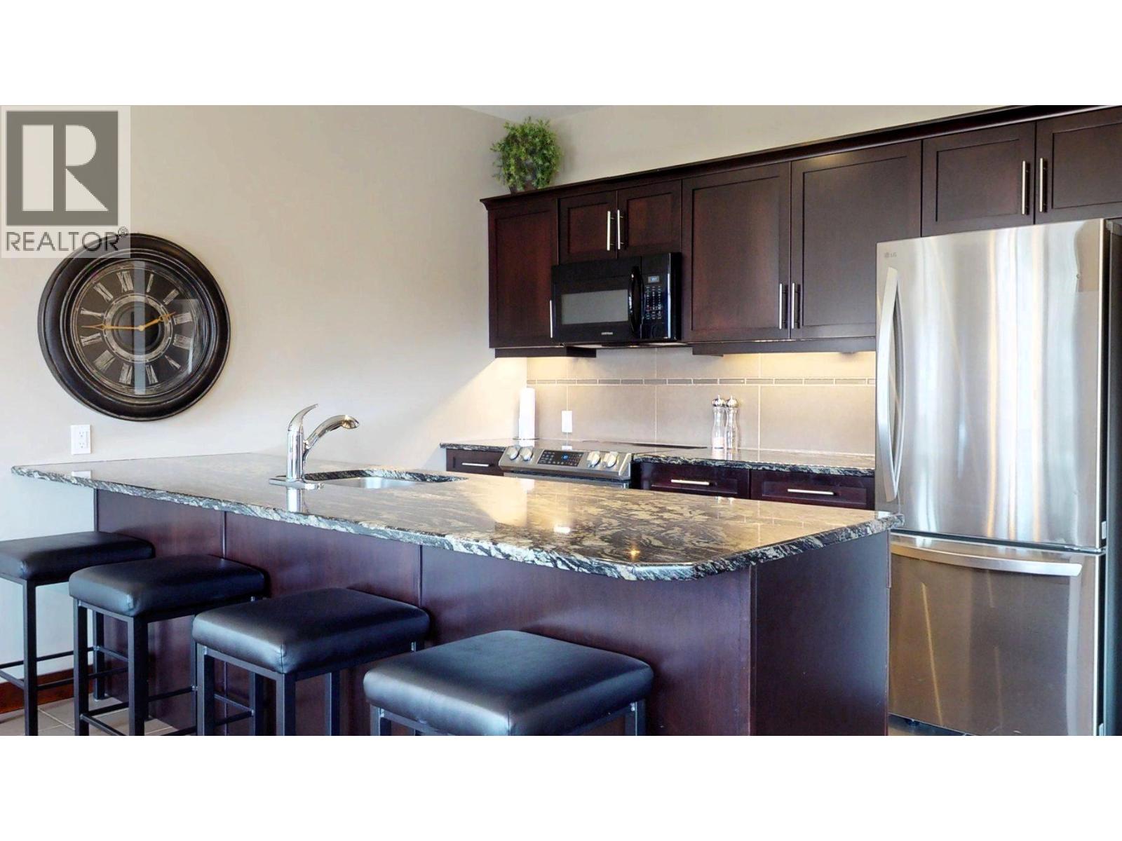 #713 E 700 BIGHORN Boulevard - Image 19