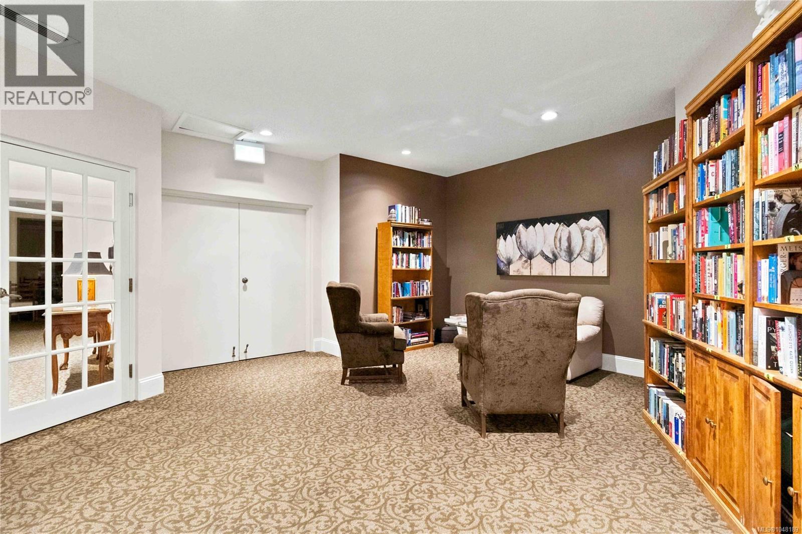 #107 225 Belleville St - 17