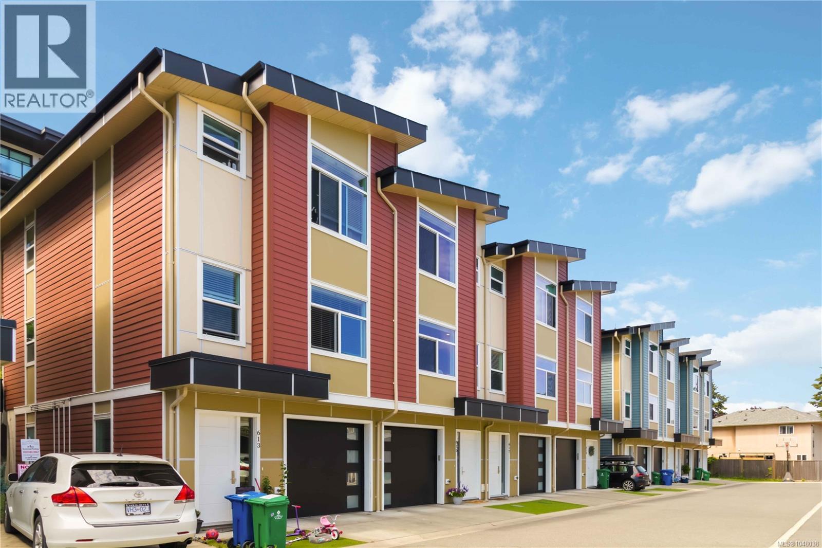 615 Selwyn Close - 4