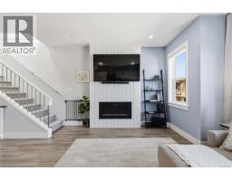 Living room - 615 Selwyn Close, Langford, BC V9B0Z2 Photo 10