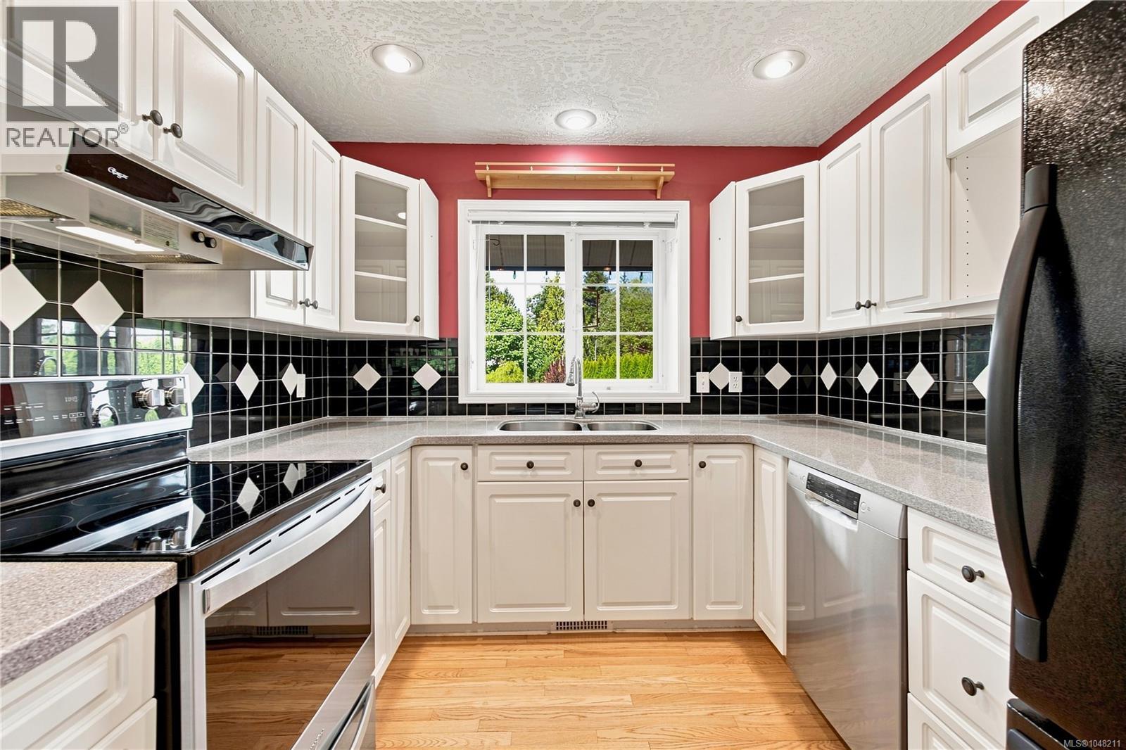 617 Taylor Cres - 23