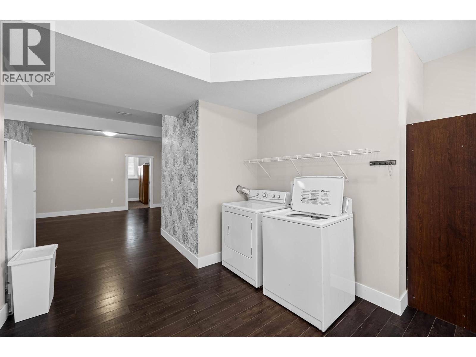#27 460 AZURE Place - Image 34