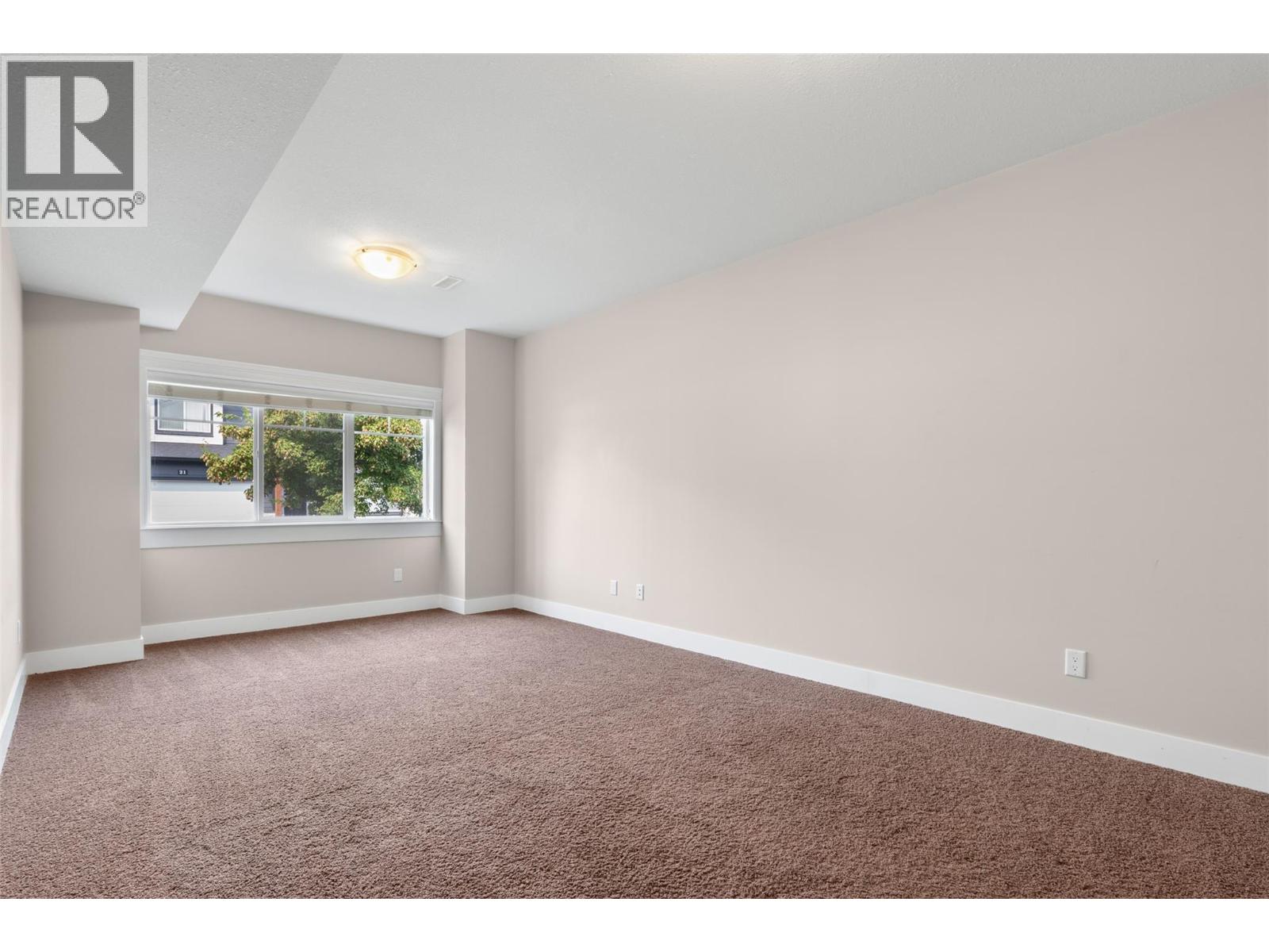 #27 460 AZURE Place - 27