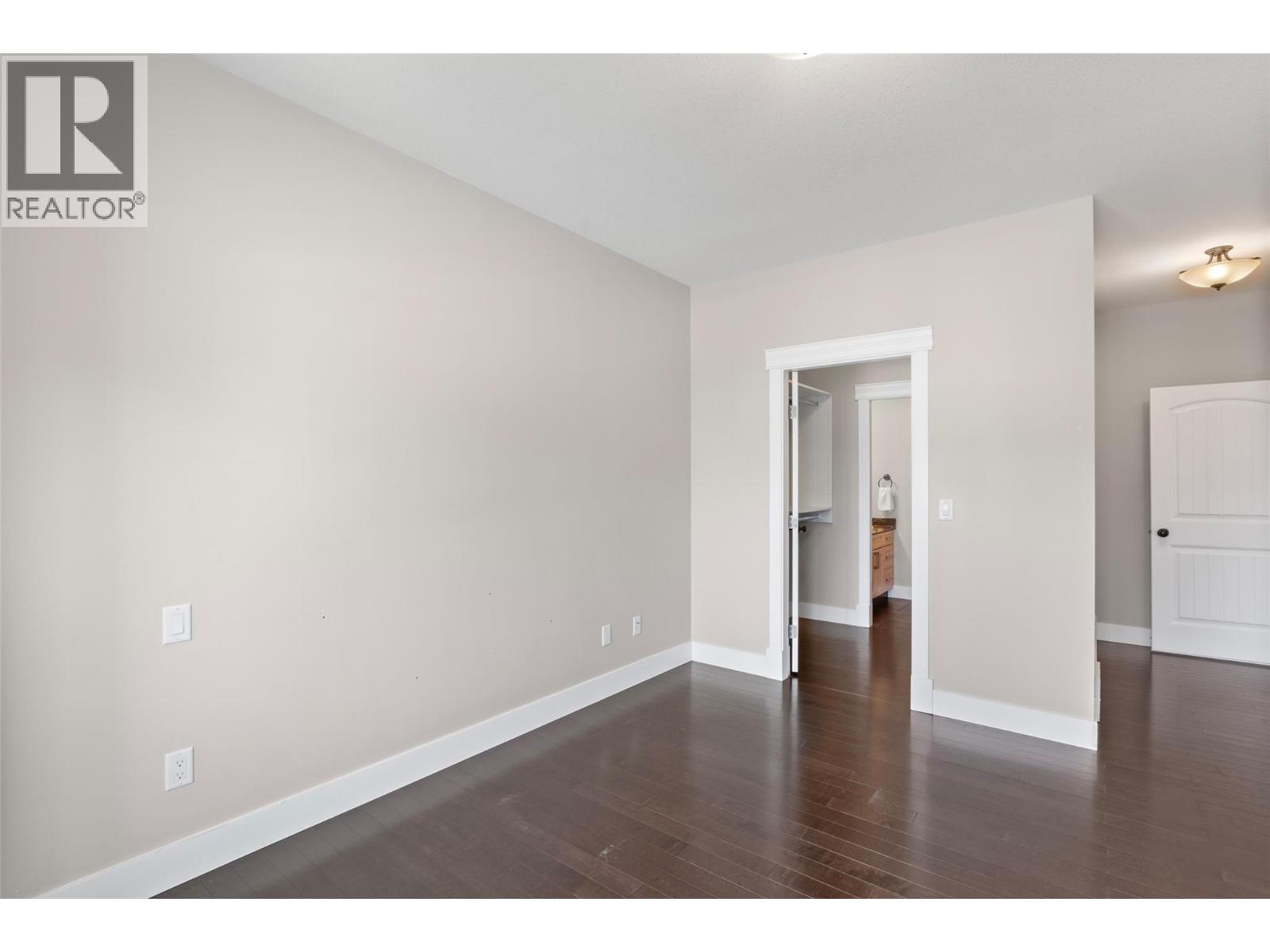 #27 460 AZURE Place - Image 18
