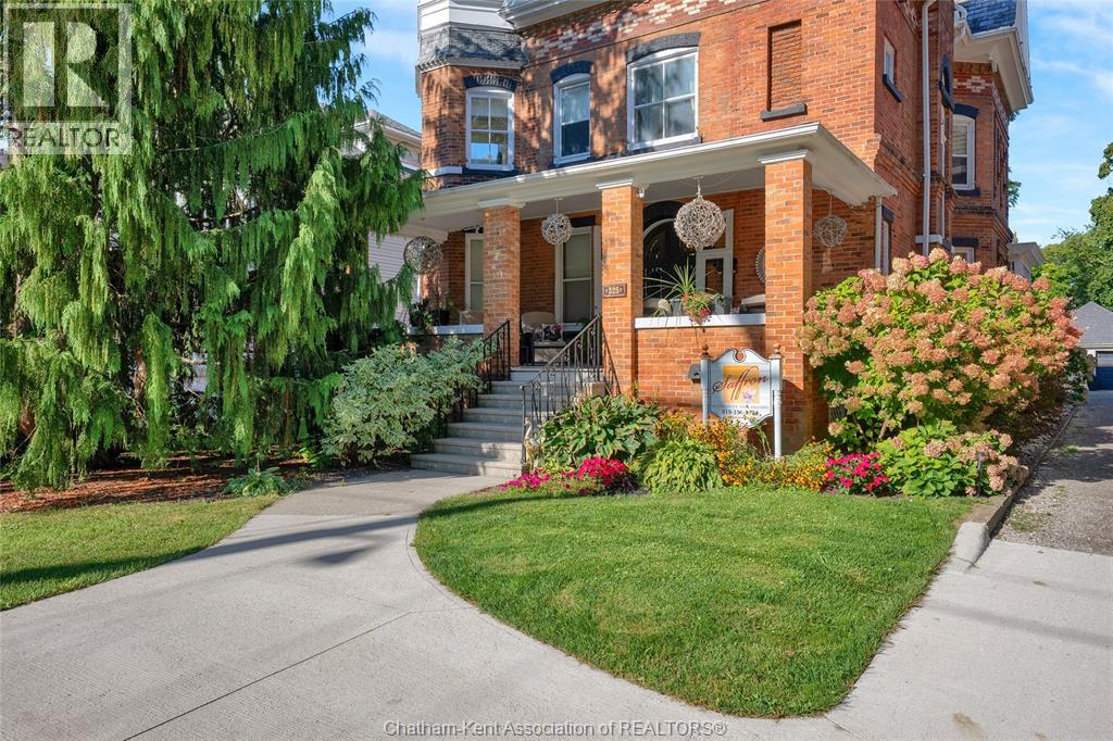 325 Wellington Street West, Chatham, Ontario, N7M1K2, Chatham, Ontario — photo 3 of 5