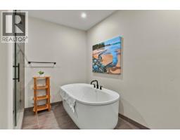 9652 Benchland Drive Unit# 307, Lake Country, BC V4V0C4 Photo 17