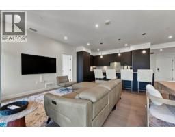 5pc Ensuite bath - 9652 Benchland Drive Unit# 307, Lake Country, BC V4V0C4 Photo 8