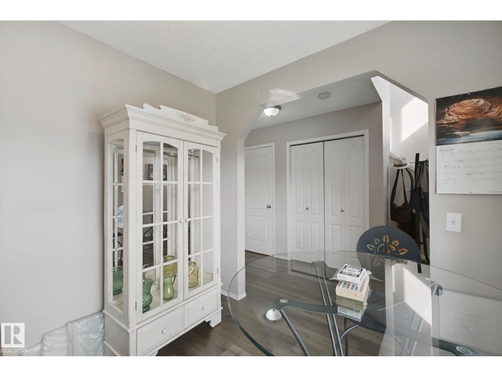 15618 141 ST NW - 10
