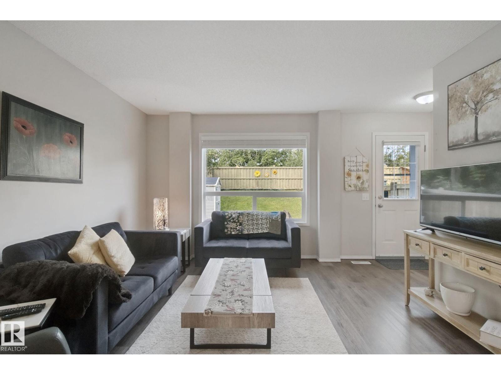 15618 141 ST NW - 19