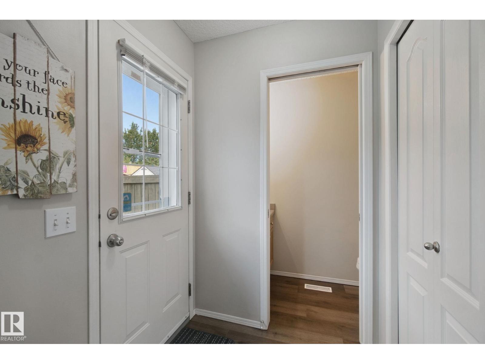 15618 141 ST NW - 22