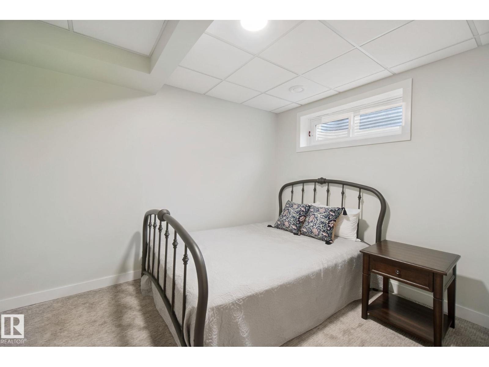 15618 141 ST NW - 43
