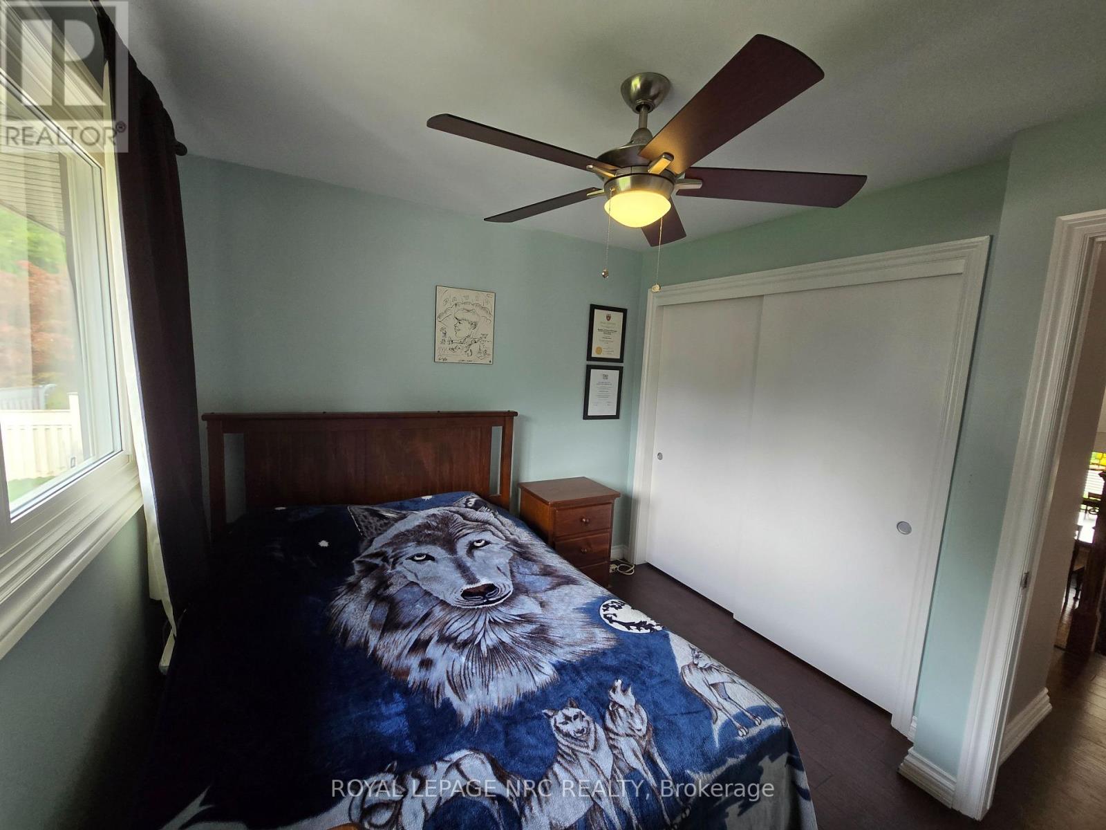 18 DEANNA CRESCENT - 18