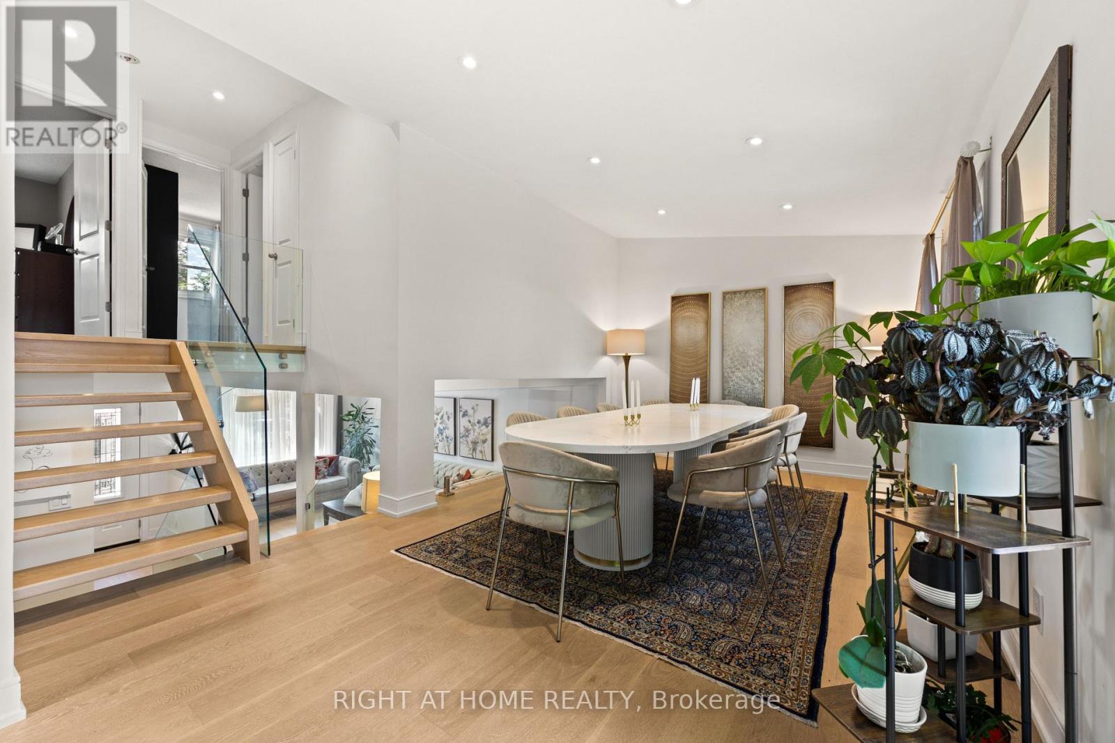 262 YORKSHIRE DRIVE - Image 14