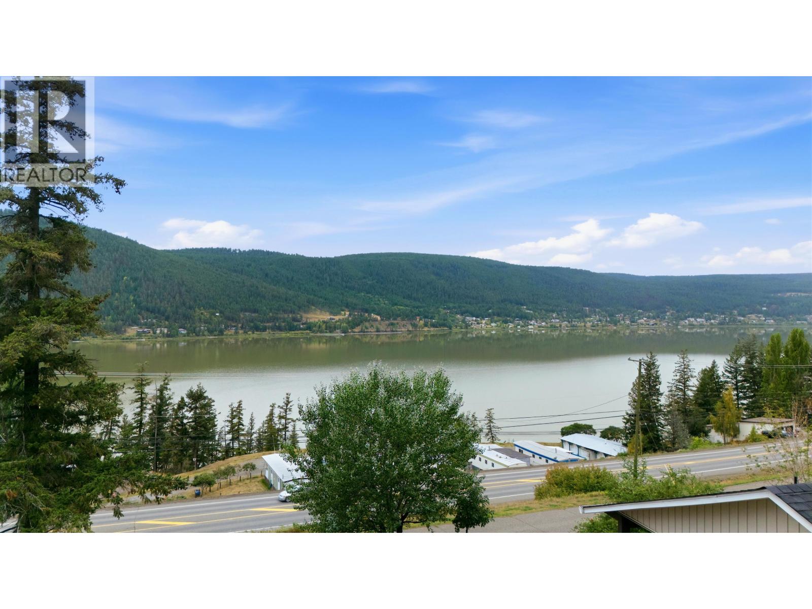 1934 WHITE Road, Williams Lake, British Columbia, V2G5G9, Williams Lake, British Columbia — photo 2 of 5