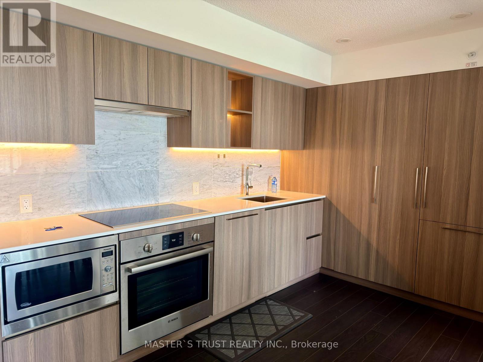 #1715 17 BATHURST STREET - 12