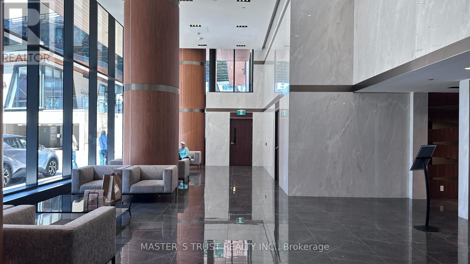 #1715 17 BATHURST STREET - 32