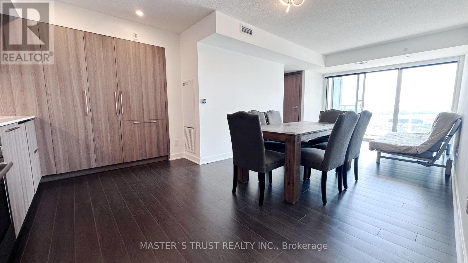 #1715 17 BATHURST STREET - 6