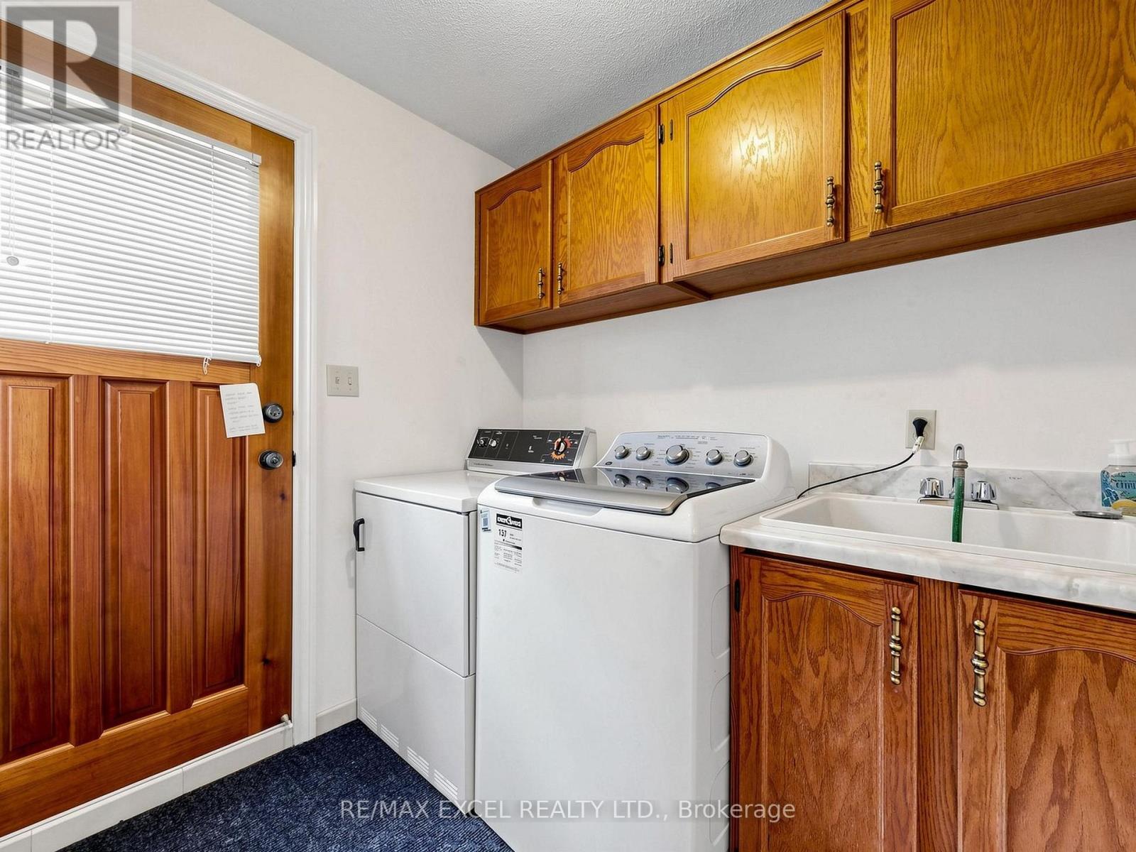 3 LOVEKIN GROVE - 19