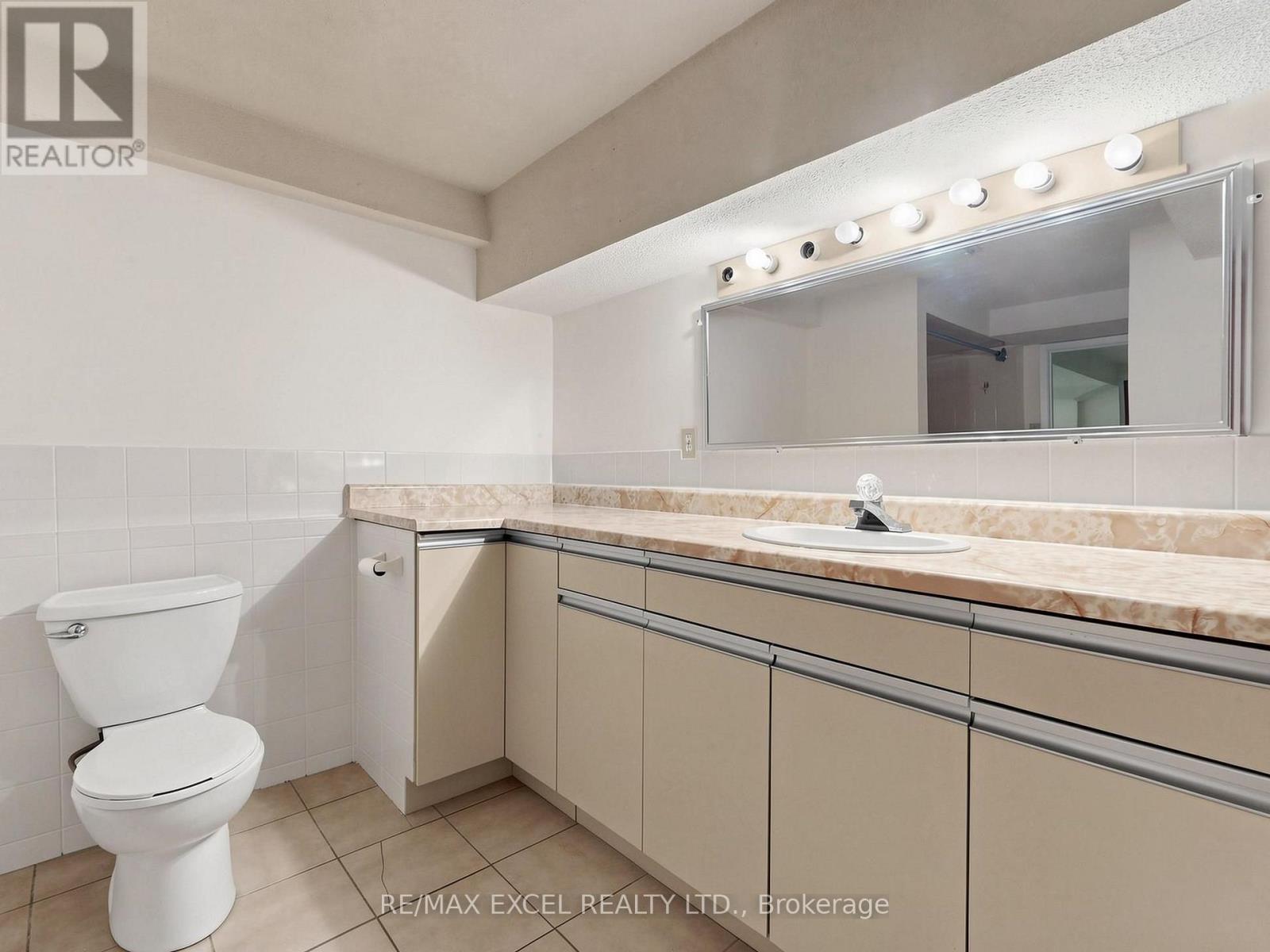 3 LOVEKIN GROVE - Image 40