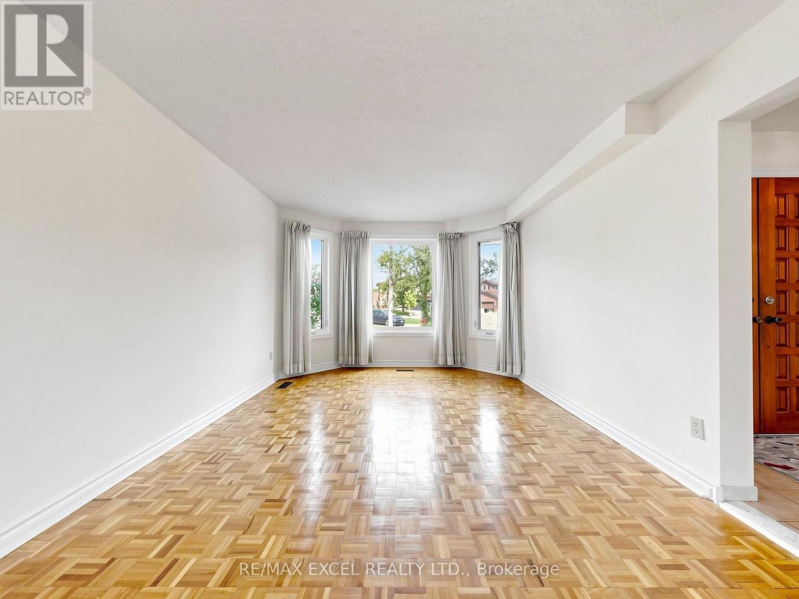 3 LOVEKIN GROVE - 8