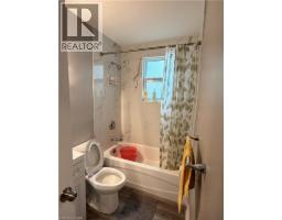 318 Dolph Street S Unit# 1, Cambridge, ON N3H2C2 Photo 8