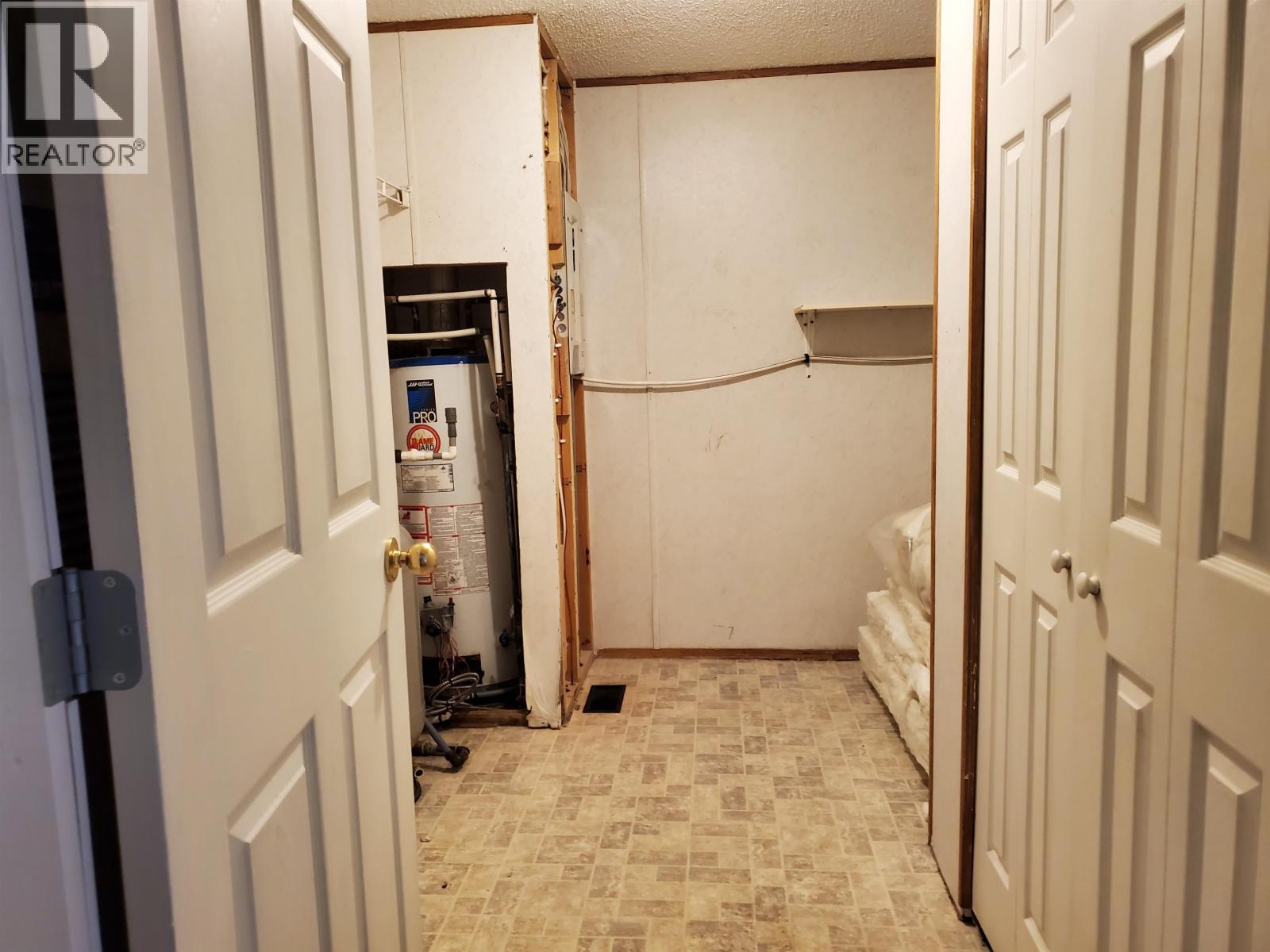 1017 HAZEL ROAD - 22