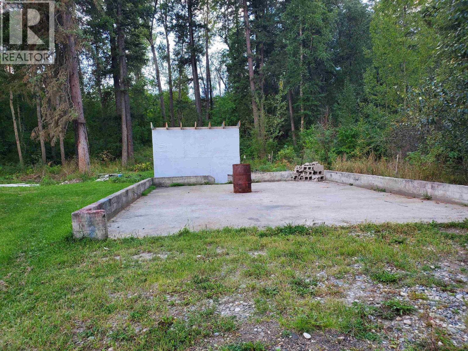 1017 HAZEL ROAD - 23