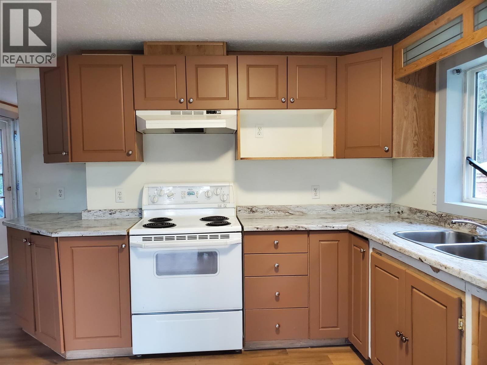 1017 HAZEL ROAD - Image 17