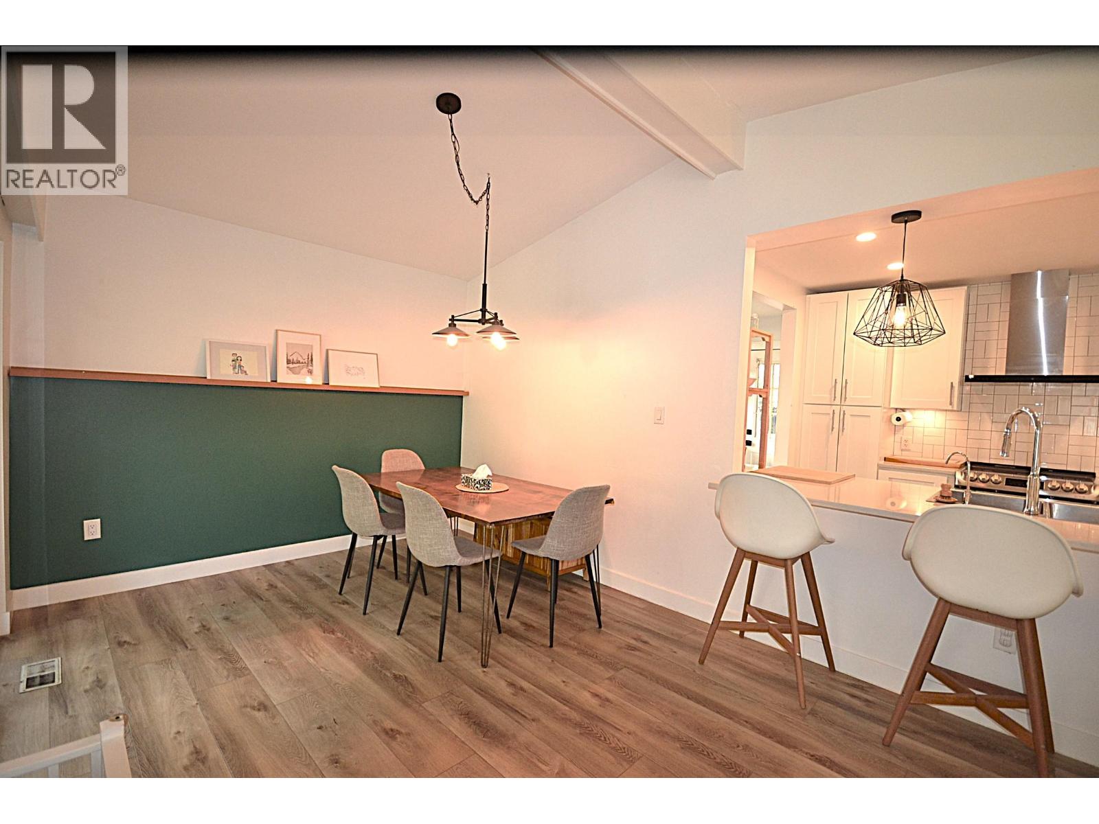 2280 KING ALBERT AVENUE — photo 5
