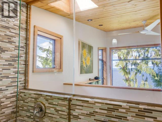 1805 SAVARY ISLAND RD - Image 32