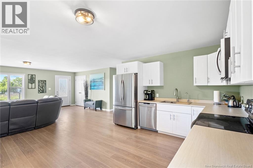 12 Mott Road - Image 17