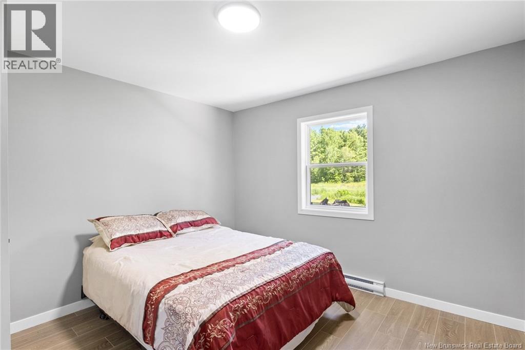 12 Mott Road - Image 29