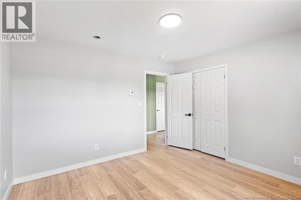 12 Mott Road - Image 32
