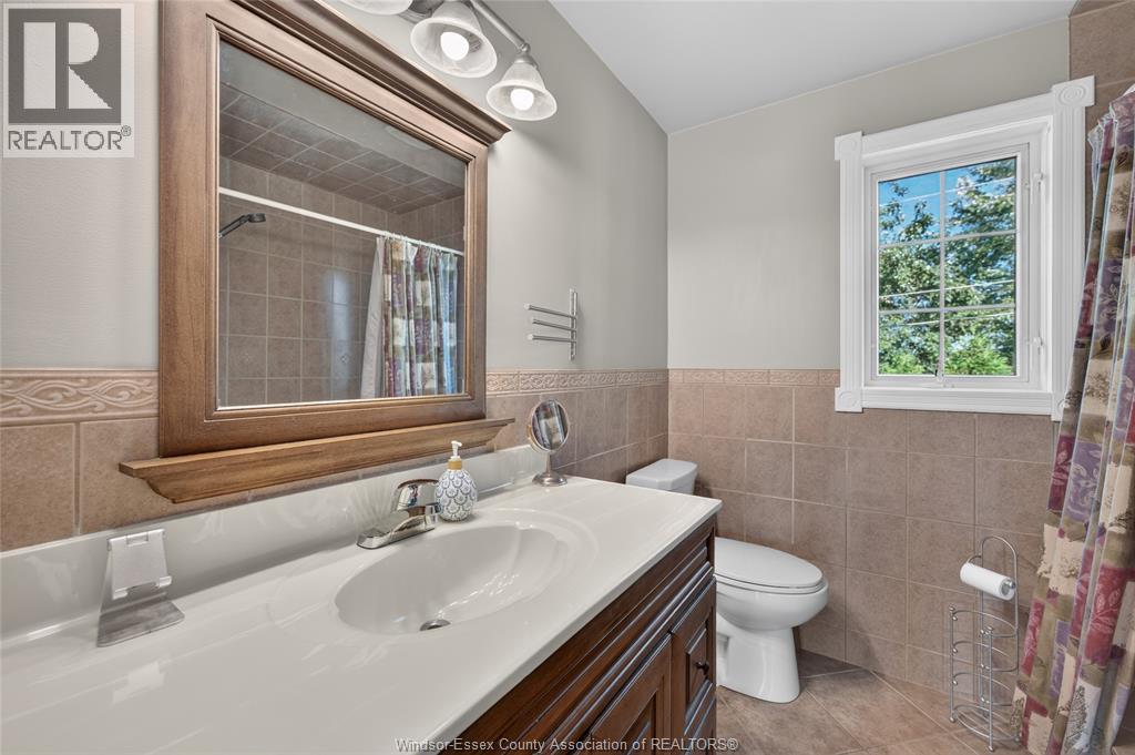 128 Windsor - Image 24