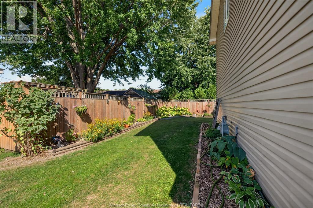 128 Windsor - Image 30
