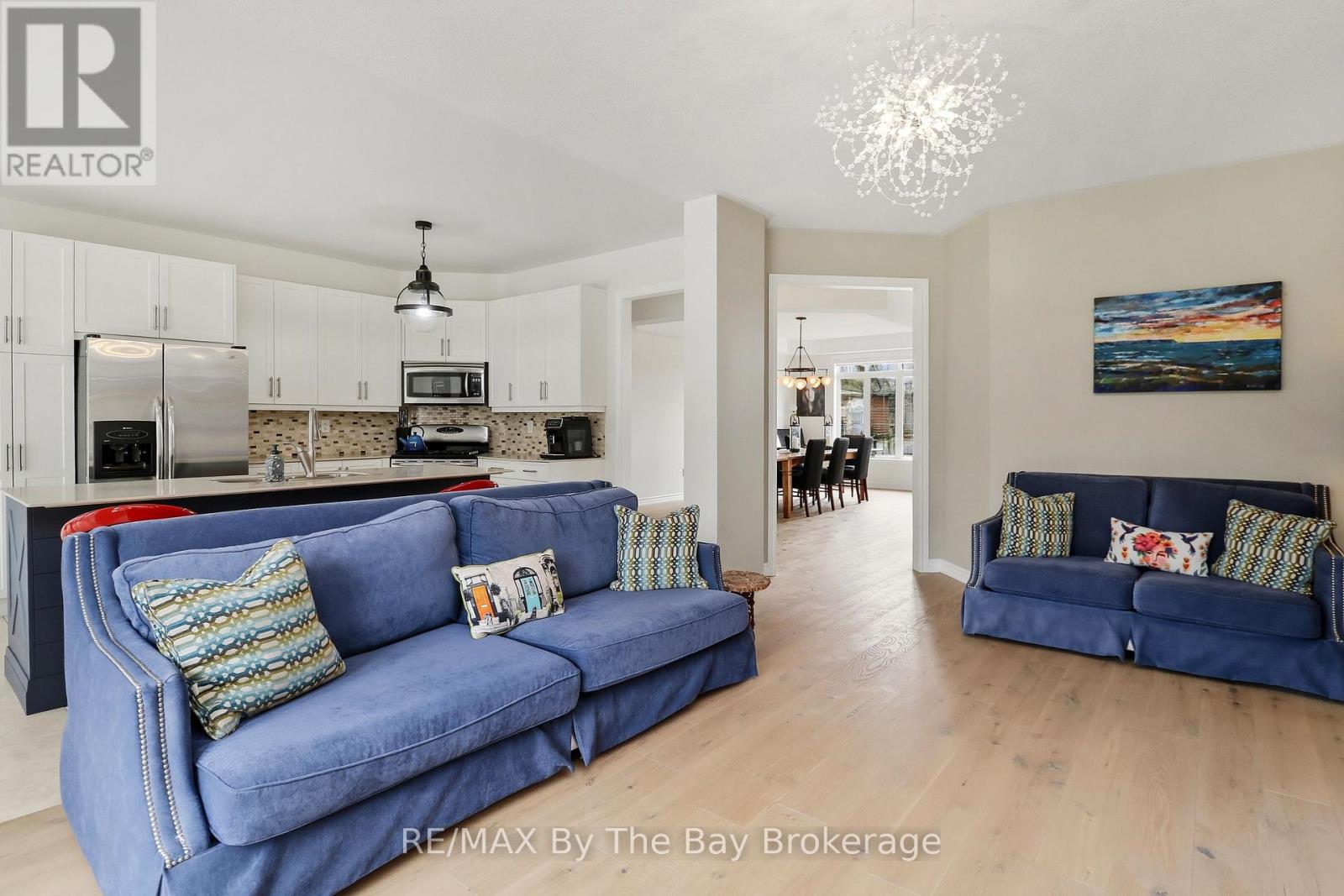 10 BASSWOOD DRIVE - 21