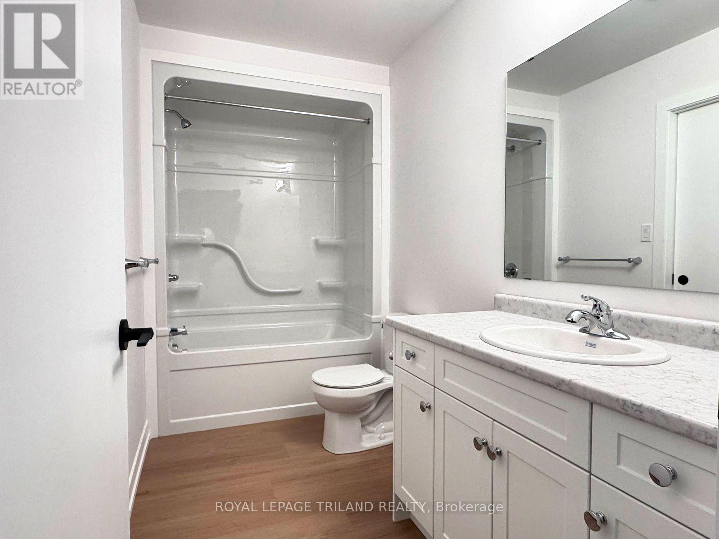 30 HOPPER LANE - Image 3