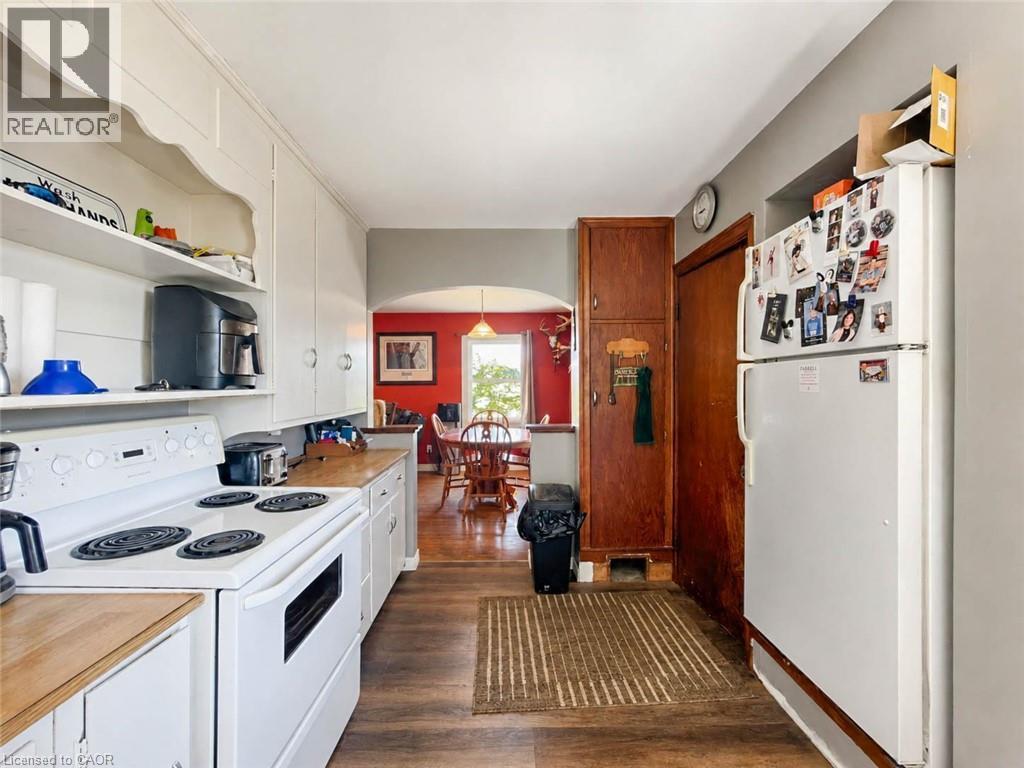 4 BAYGROVE Line - Image 28