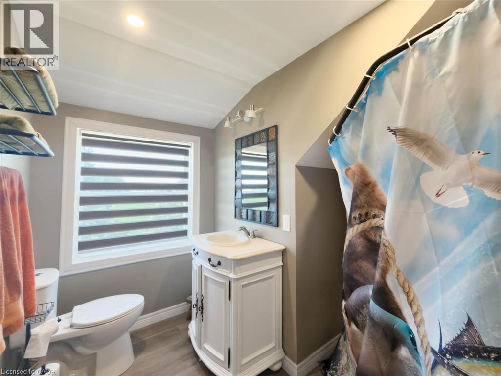 4 BAYGROVE Line - Image 37