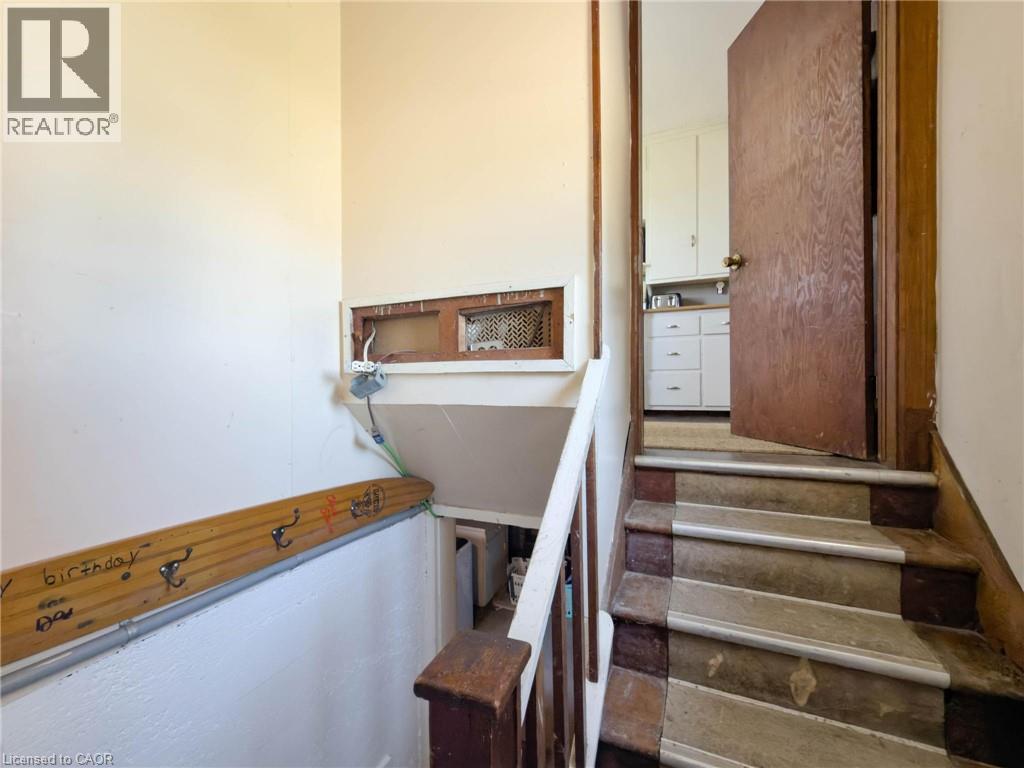 4 BAYGROVE Line - Image 41