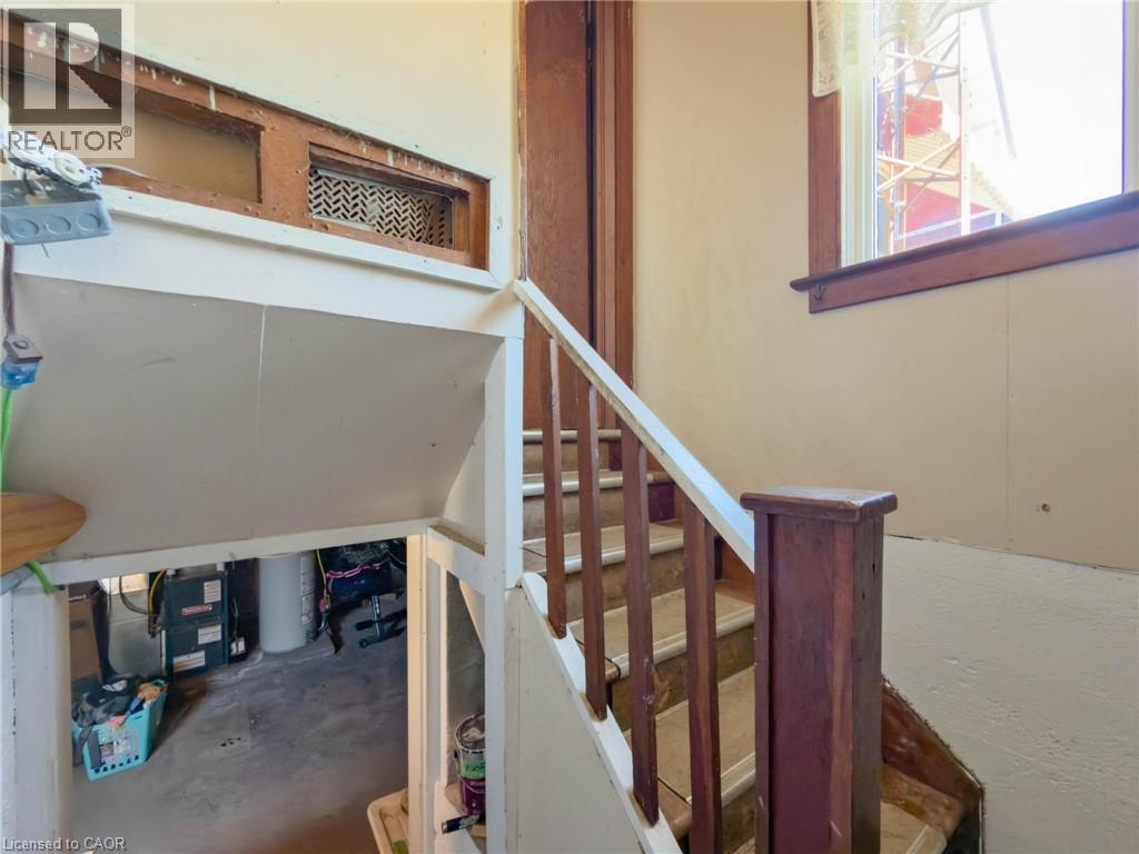 4 BAYGROVE Line - Image 42
