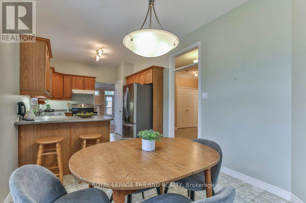 #42 44 EDGEVALLEY ROAD - Image 15