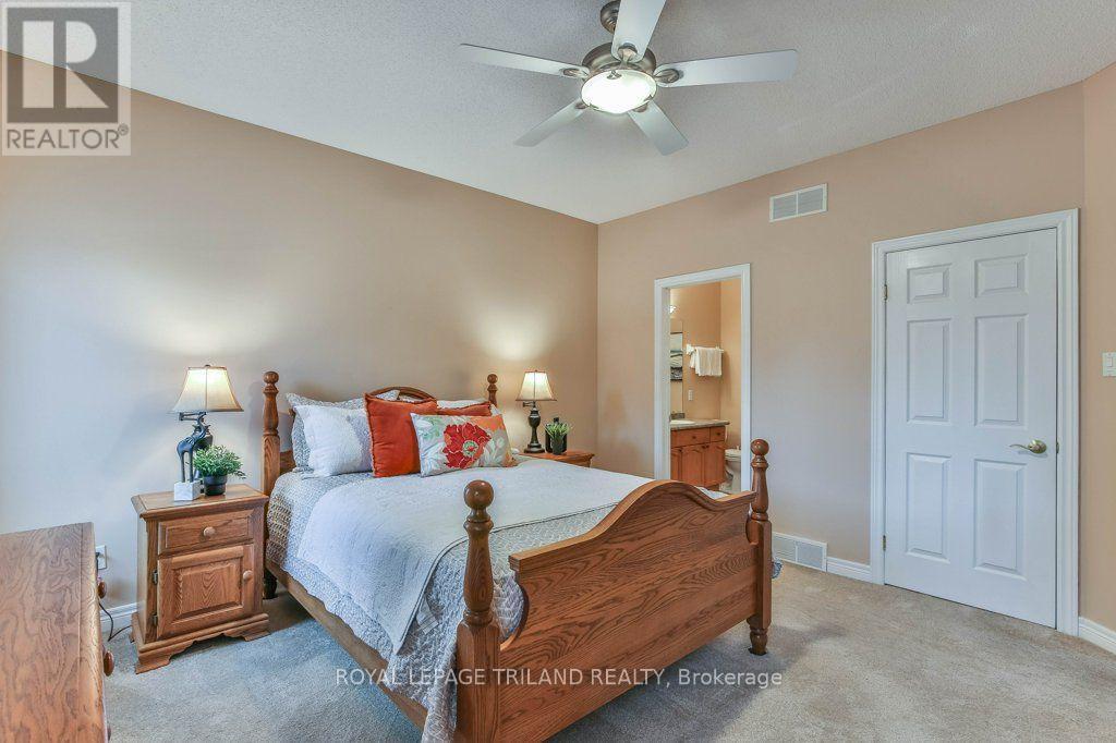 #42 44 EDGEVALLEY ROAD - 26