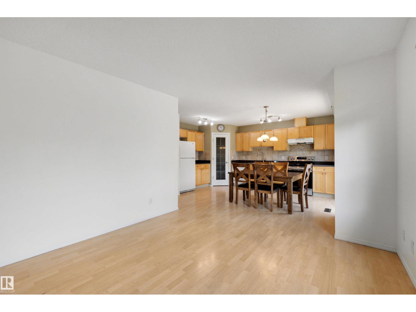 #13 450 HYNDMAN CR NW - 12
